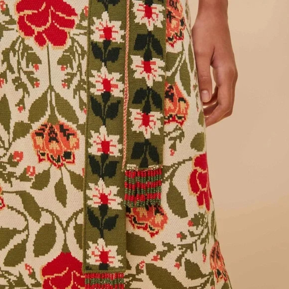 NWT FARM Rio Sand Garden Tapestry Knit Dress size M - Picture 4 of 7